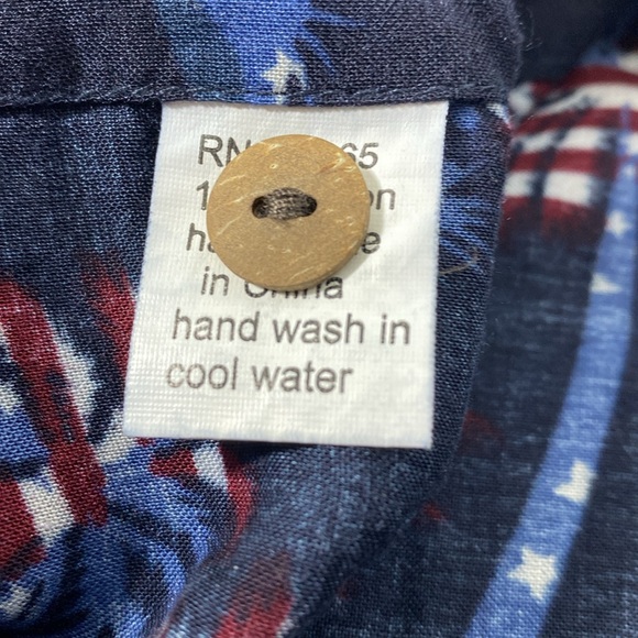 Blue Sky Men’s Fireworks Button Down Shirt size Medium Pre-owned - Picture 7 of 9